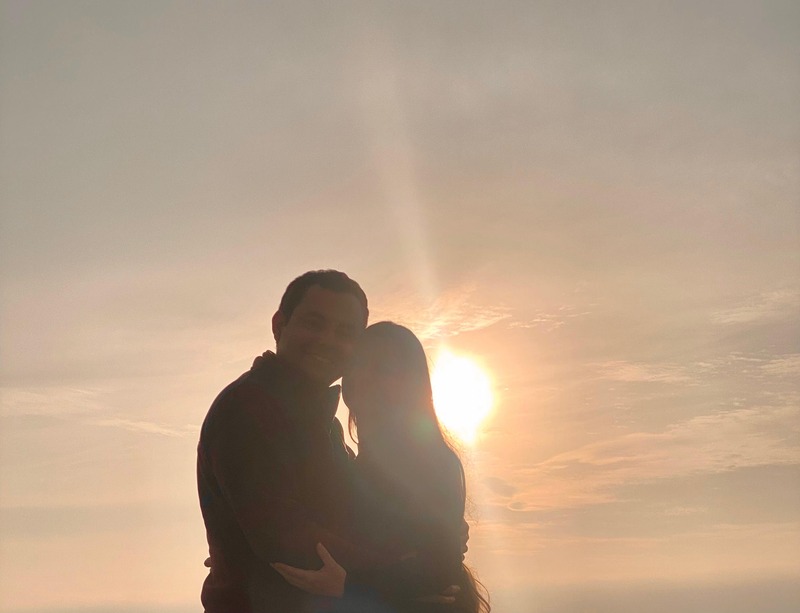 Luis y Abigail al atardecer